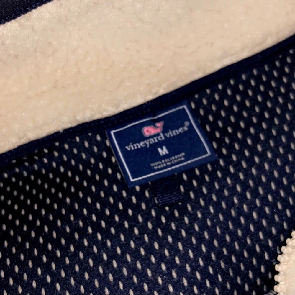 🆕VINEYARD VINES Men’s Sherpa Vest - Picture 4 of 5